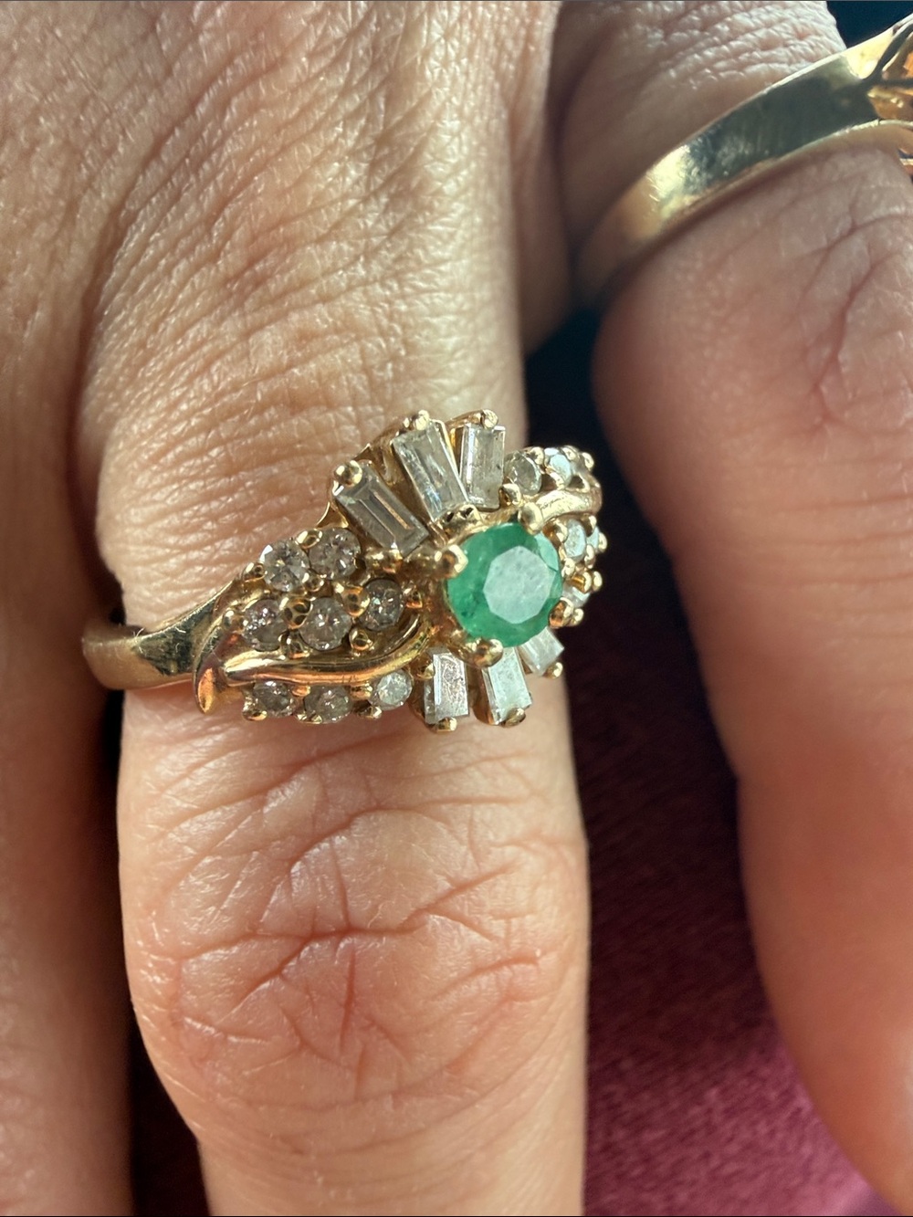 Vintage 1980s Ballerina 10kt Gold Emerald & Diamond Cluster Ring ACC8 .95 ctw - Picture 7 of 17
